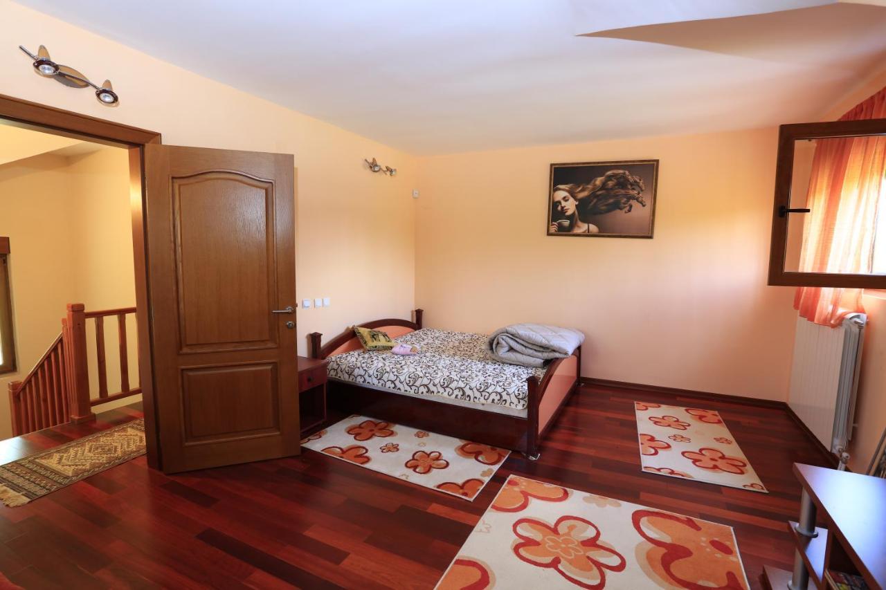Villa Amigosranch Kruševac Esterno foto